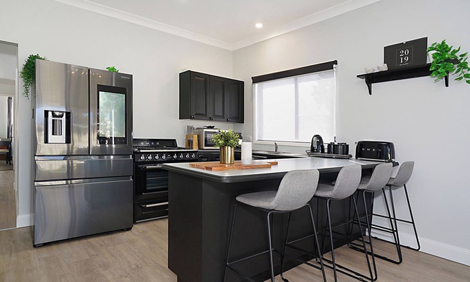 Long Jetty Maison | Long Jetty Lake House -Long Jetty, Central Coast Fully Renovated 3 bed Cottage,