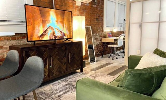 Midtown Appartement | Long-Term Haven Students & Business Travelers