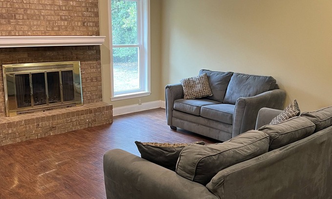 Tyler Maison | Long term or short-term rental near UT Tyler & TJC.