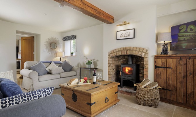 Longborough Cottage | Longborough House - a beautiful house sleeping 10 guests