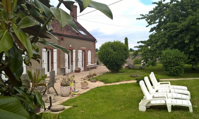 Ervauville Maison | Longère 220 m2 dans jardin clos de 1850 m2 avec piscine 12x5- ping-pong- vélos