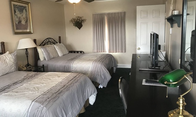 Town of Reading Hôtel | Longhouse Lodge Motel