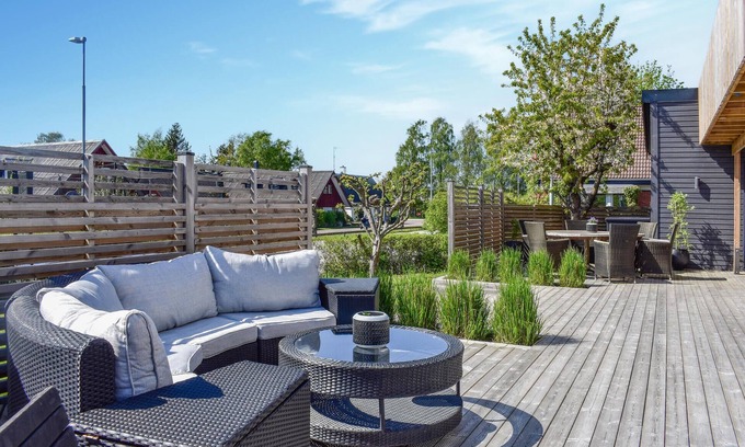 Hollviken Maison | Look forward to a relaxing vacation in this vacation home not far from the sea.