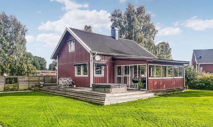 Helde Maison | Look forward to a relaxing vacation close to nature in this beautiful vacation home!