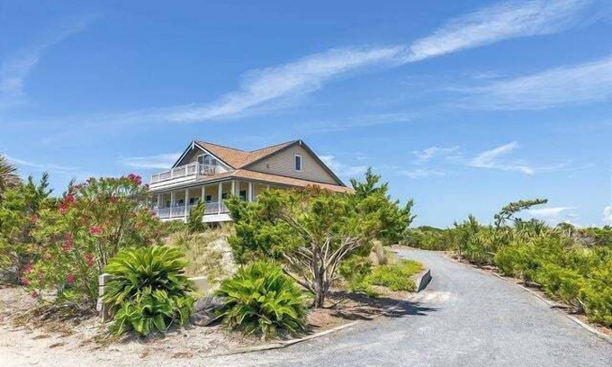 Cape Fear Station Maison | Looking for the BEST of Bald Head? Look no further than Two Views.