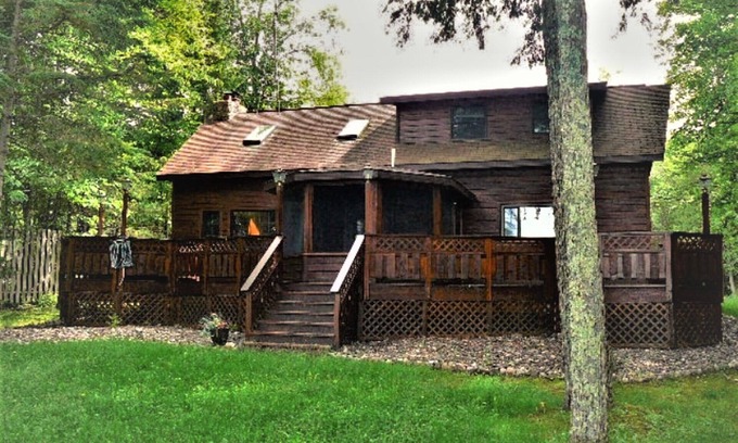 Butternut Cabine | Loon Landing on Schnur Lake | 3 Bed, 1 Bath