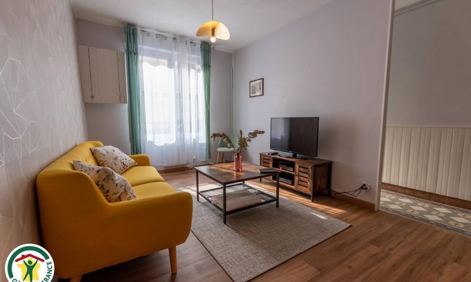 Vertus Maison | Loré - VERTUS - Gîte