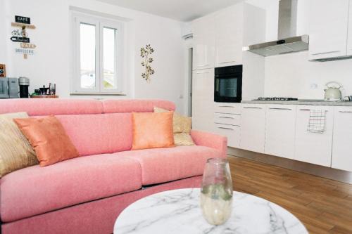 Albate Appartement | Lora diamond Suite ,free parking, self check in,3