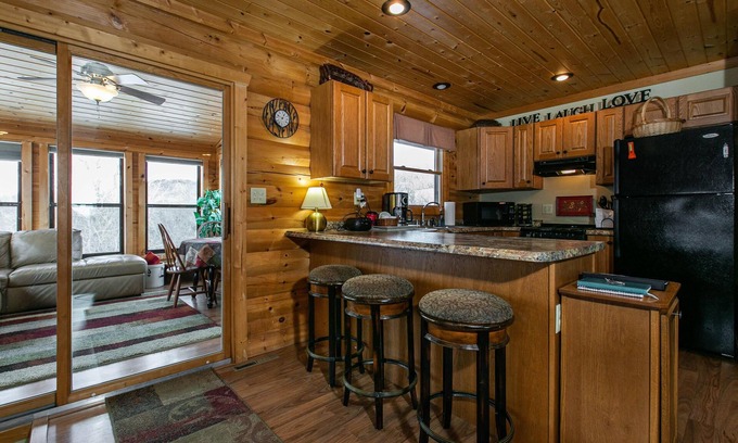 Dubuque Cabine | Lorelei Cabins Aster