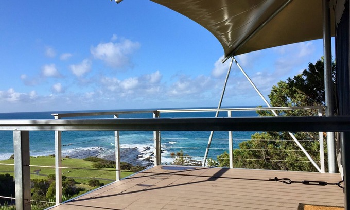 Lorne Maison | Lorne Foreshore Caravan Park