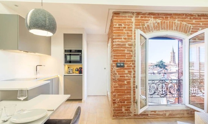 Toulouse City-Centre Appartement | LORRAINE - Vue St-Sernin - Hypercentre - Capitole