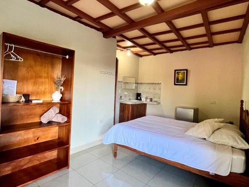 El Castillo Maison | Los Tucanes Lodging