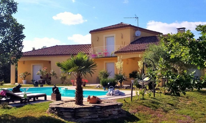 Lalbenque Maison | LOTcitane - LALBENQUE