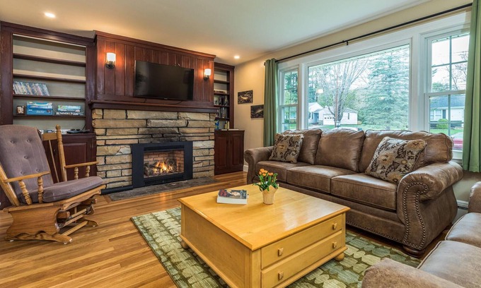 Rochester Maison | Lots of room at Harvest House!