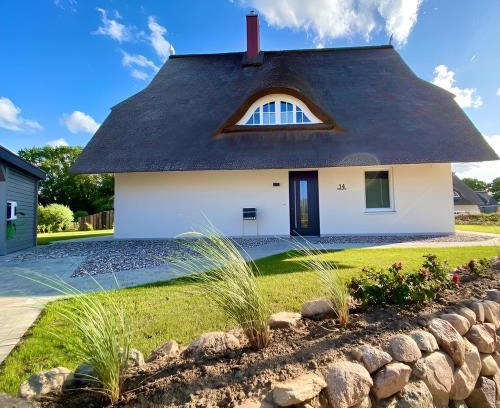 Pepelow Maison | Lotta - Ferienhaus mit Kamin und Sauna für 7 Personen