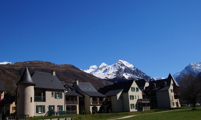 Peyragudes Appartement | LOUDENVIELLE appart chaleureux à 150m télécabine.