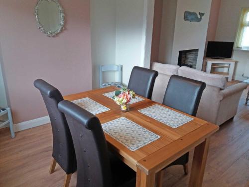 Crossmolina Maison | Lough Conn Holiday Home