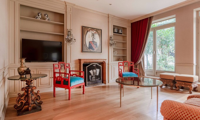 Ixelles Appartement | Louise Royal Residence