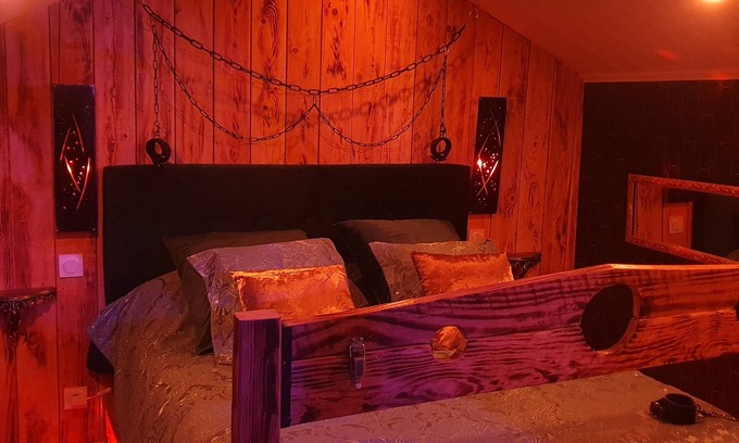 Chateau-Guibert Maison | Love Room en Vendée Les Secrets du Château