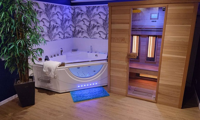 Criquebeuf-sur-Seine Chalet De Ski | Love Story Chalet : Bien-être à la campagne avec Jacuzzi et sauna