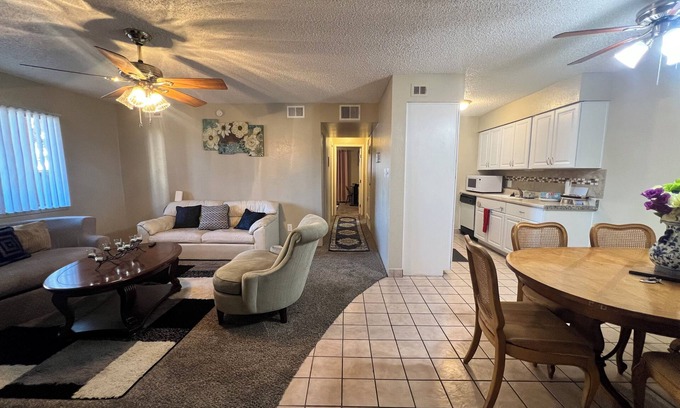 Casas Adobes Appartement | Lovely 2-bedroom apartment with WiFi, AC in Tucson