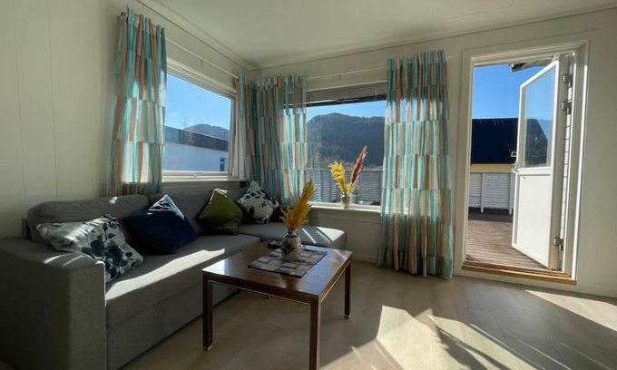Laksevag Appartement | Lovely 2 bedroom apartmen with free parking