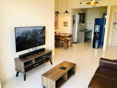 Chicalim Appartement | lovely 2-bedroom sea view serviced apartment dabolim goa
