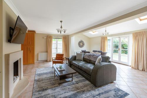 Frognal and Fitzjohns Maison | Lovely 2BR in peaceful Hampstead, NW London