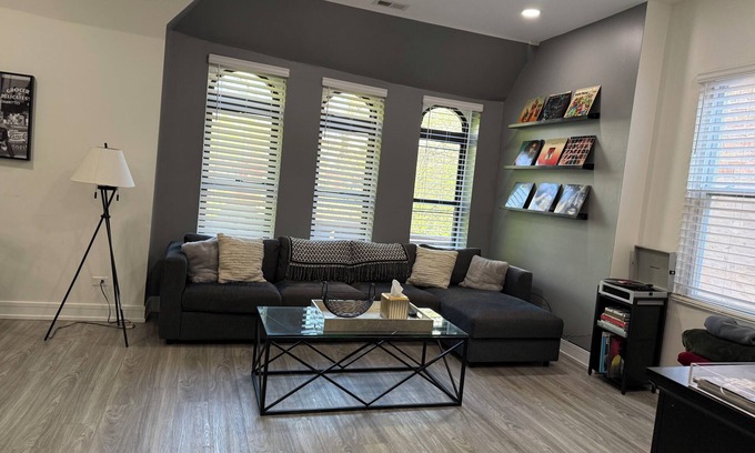 Bronzeville Appartement | Lovely 3-bedroom apartment in Bronzeville