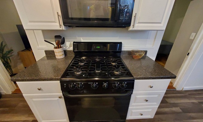 Salem Copropriété | Lovely 3-bedroom condo with AC in charming Salem