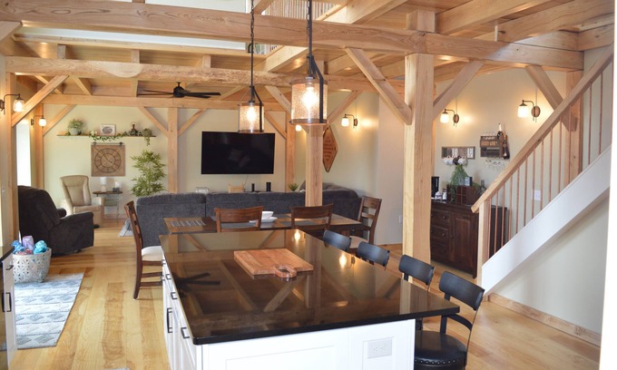 Brockport Maison | Lovely 3 bedroom home Brockport retreat. 4 miles from the Village of Brockport.
