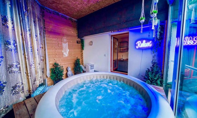 Prague 5 Appartement | Lovely 3BD - Rooftop - Jacuzzi&Sauna