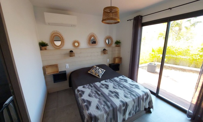 Six-Fours-les-Plages Appartement | Joli T2 climatisé de 41m² à 5 minutes de la plage