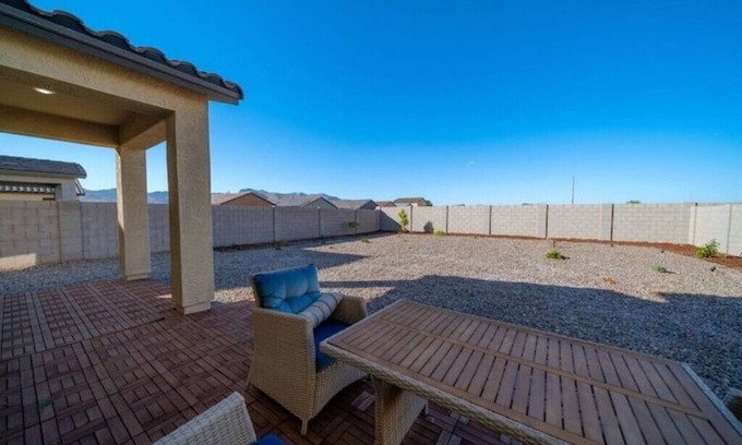 Maricopa County Maison | Lovely 5 bed 3 bath homen