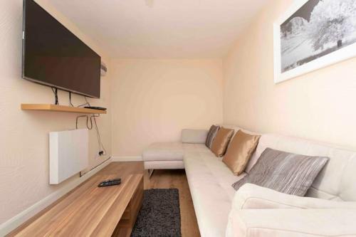 Thamesmead East Maison | Lovely 5 bed house 8 beds