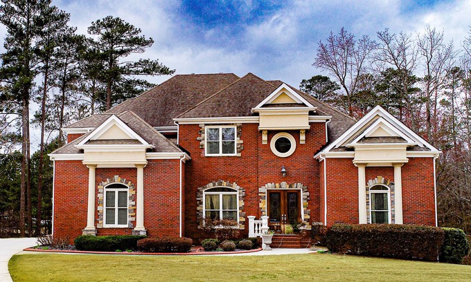 Conyers Maison | Lovely 7-bedroom house in Conyers with fitness room, WiFi, AC