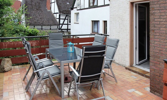 Schwalenberg Appartement | Confortable appartement pour 10 personnes avec WIFI, TV, balcon et animaux admis
