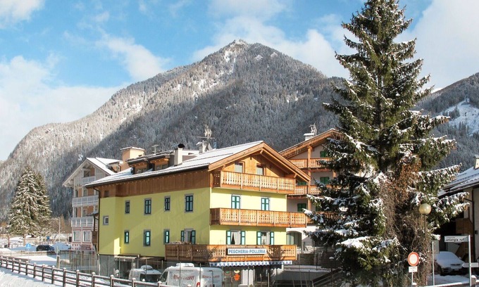 San Giovanni di Fassa Appartement | Confortable appartement pour 9 personnes avec WIFI, TV, balcon, animaux admis et parking
