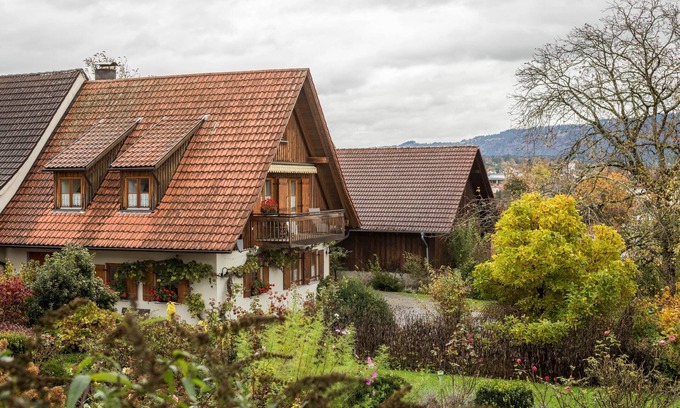 Aschach Appartement | Bel appartement "Apfelblüte" dans une ferme avec balcon et vue sur les montagnes