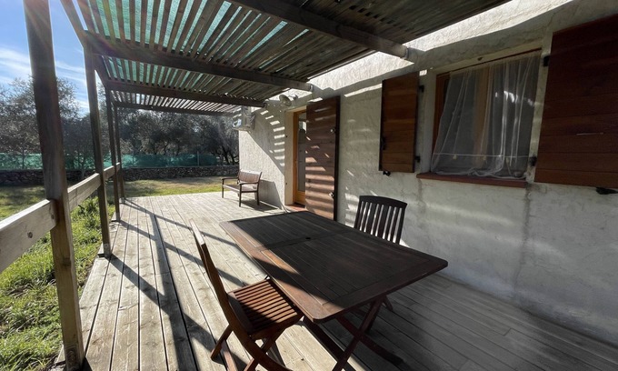 Occhiatana Appartement | Bel appartement superbe terrasse et pelouse privatives.