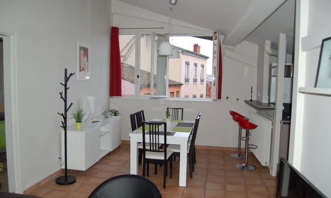 Old Lyon Appartement | Bel appartement de 2 chambres, lumineux et calme au cœur du quartier historique