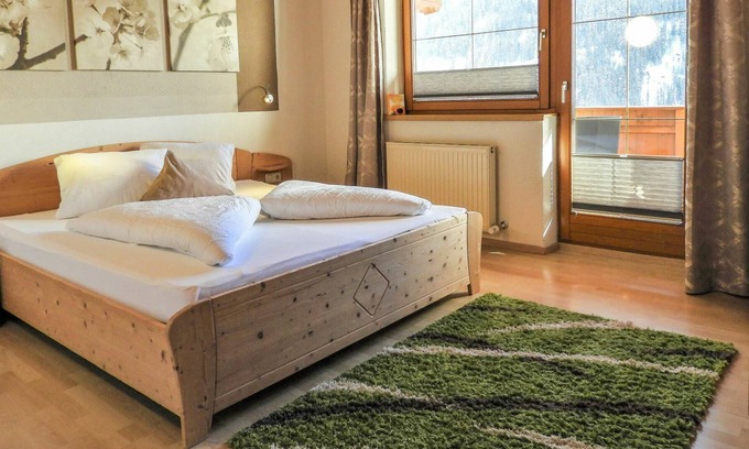Spiss Appartement | Bel appartement pour 6 personnes avec WIFI, TV, balcon et parking