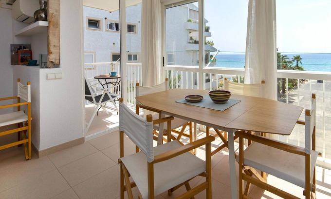 Altea Appartement | Lovely apartment for 4 people with WIFI, A/C, TV, terrace and parking