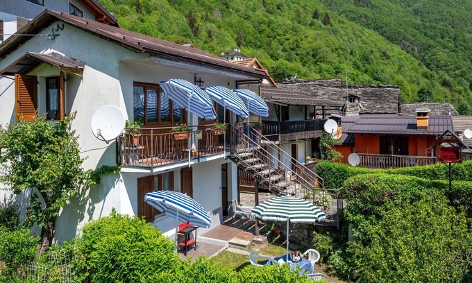 Calasca-Castiglione Appartement | Bel appartement pour 5 personnes avec WIFI, TV et animaux admis