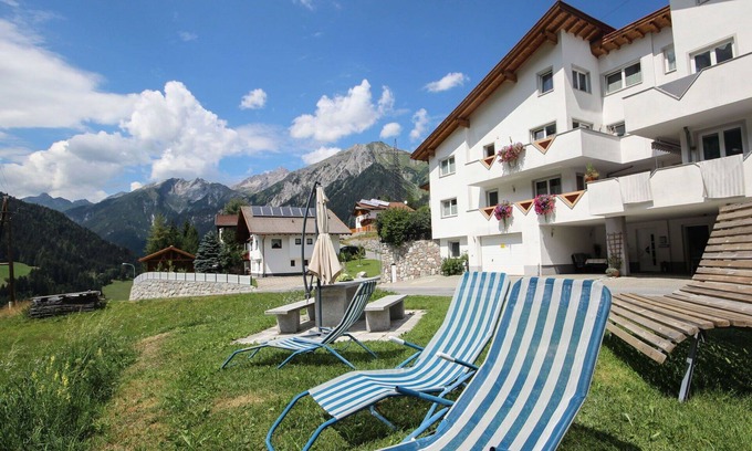 Flirsch Appartement | Bel appartement pour 6 personnes avec WIFI, TV et patio