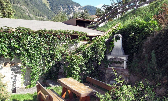 Pfunds Appartement | Joli appartement pour 8 personnes avec WIFI, TV, balcon, animaux admis et parking