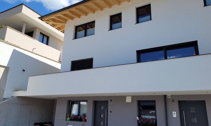 Fliess Appartement | Joli appartement pour 2 personnes avec WIFI, TV, patio et animaux admis