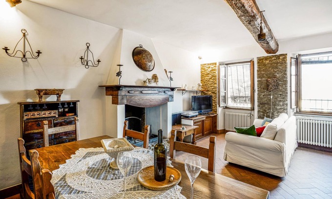 Stazzema Appartement | Bel appartement à Terrinca avec WiFi