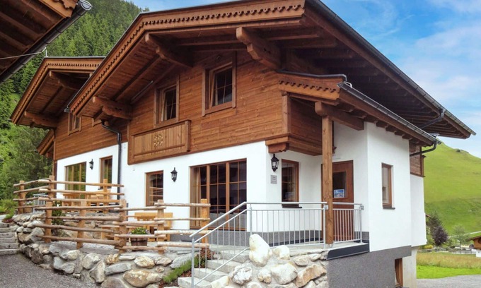 Juns Maison | Joli appartement dans une maison de vacances pour 9 personnes avec WIFI, TV, terrasse et parking