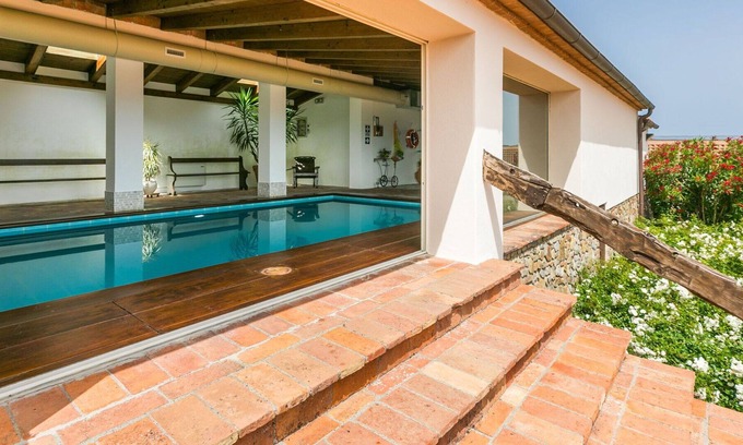 Sasso dʼOmbrone Villa | Bel appartement dans une maison de vacances avec climatisation, piscine, WIFI et parking